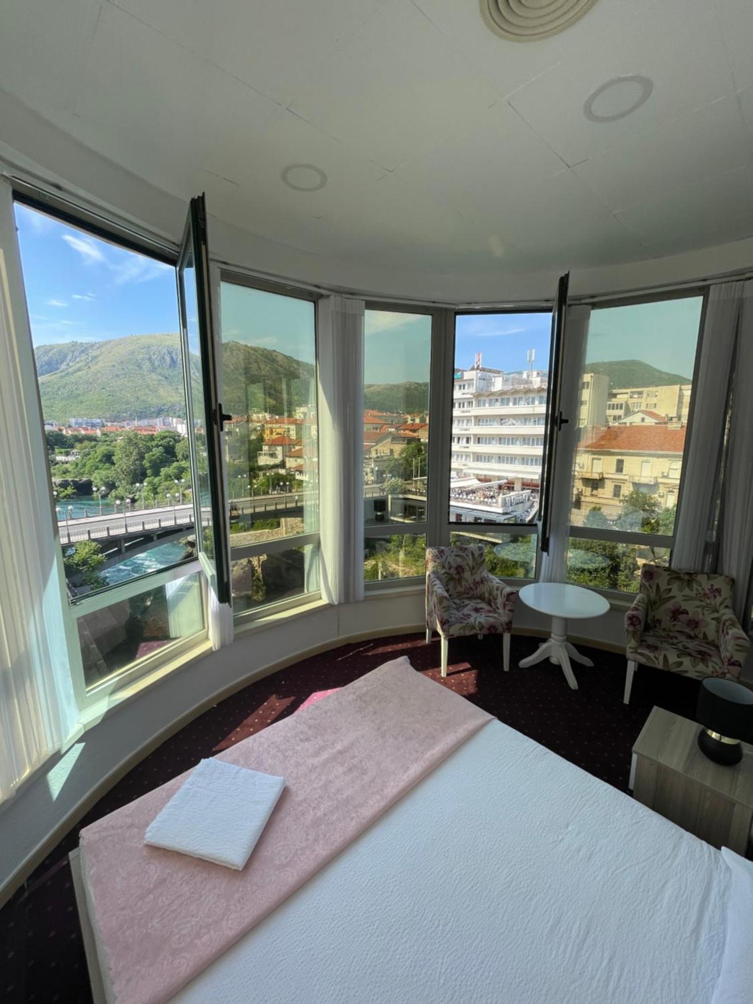 Lux Apartments Mostar Extérieur photo